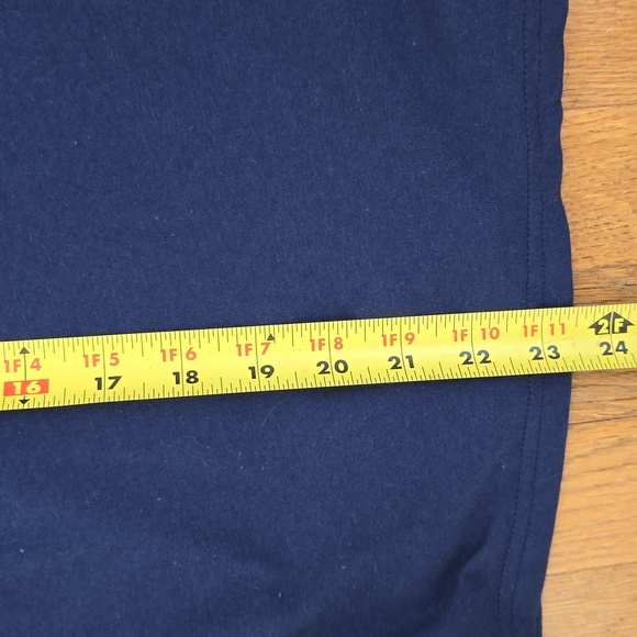 CHAMPION BRAND SIGNATURE BOYS DARK BLUE SHORT SLEEVE TEE-SHIRT SIZE MEDIUM 10-12 - Picture 13 of 15